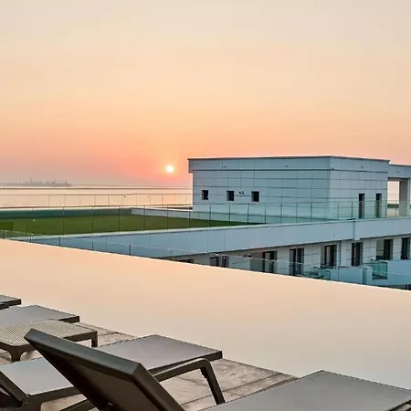 Alezzi Infiniti & - Sunrise 349 Apartament
